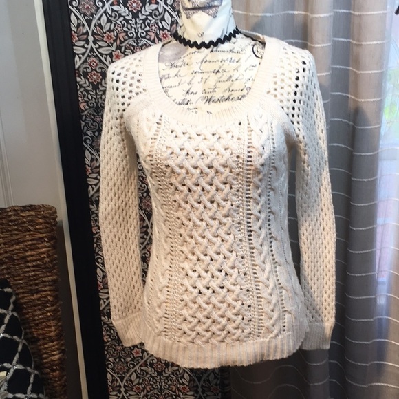American Eagle Outfitters Sweaters - American Eagle outfitters cotton wool blend knit sweater